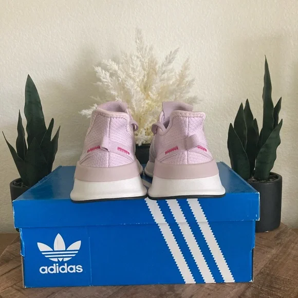 New Adidas - Picture 3 of 5